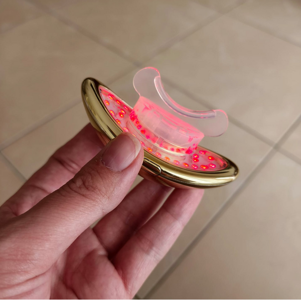 Review image from Sophia, 37
